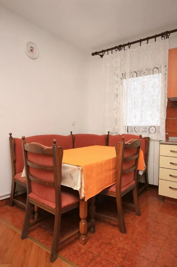 Marine Apps Apartment Novi Vinodolski